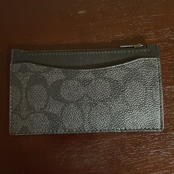 COACH Retail: Zip Card Case In Signature Canvas - Picture 4 of 7